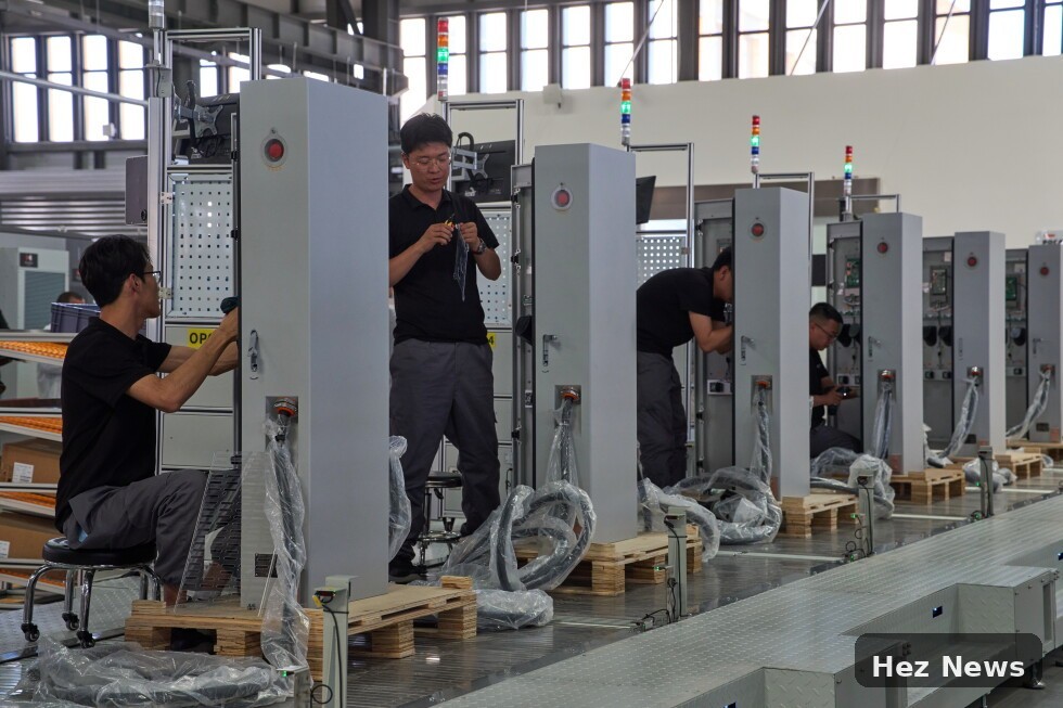 China Responds to Overcapacity Criticism Amid US Tariffs