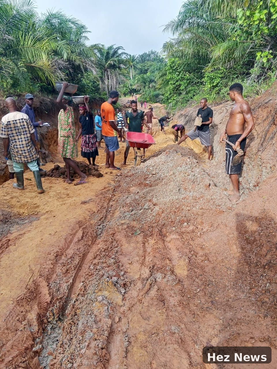 Abia Monarch Urges FG, State to Address Road and Water Issues