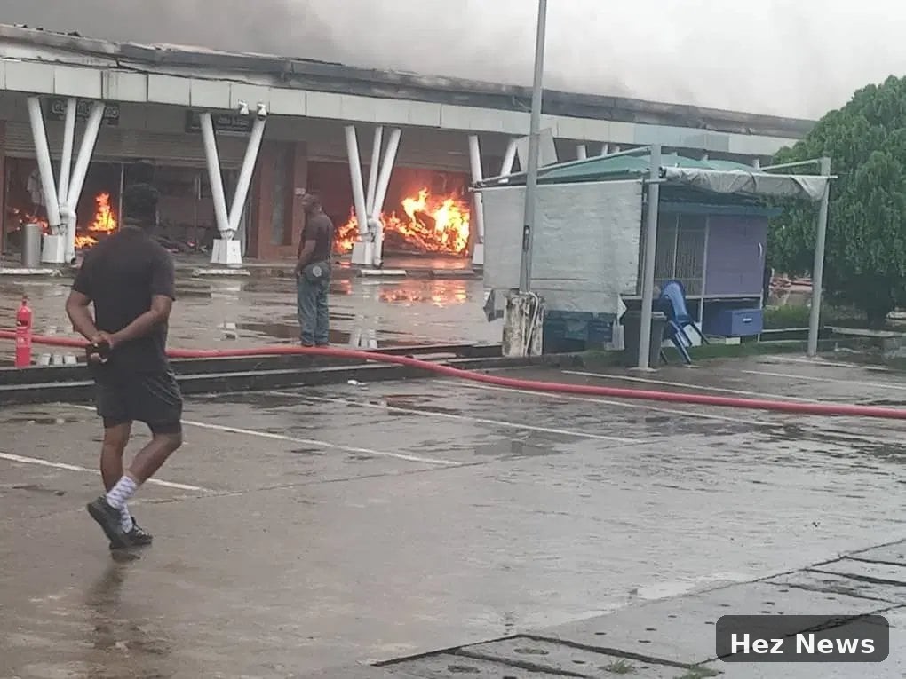 Fire Breaks Out at SPAR Shopping Mall in Calabar