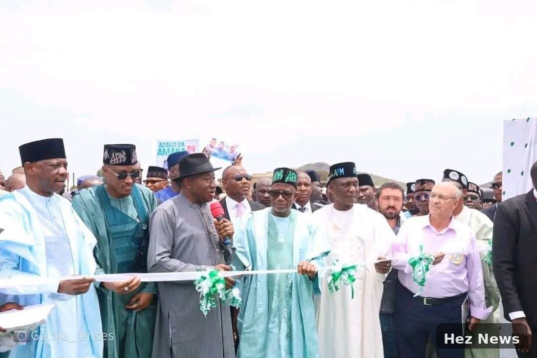 Jonathan Inaugurates 18 Roads Developed by Governor Bala