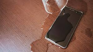 How to fix a water-damaged phone